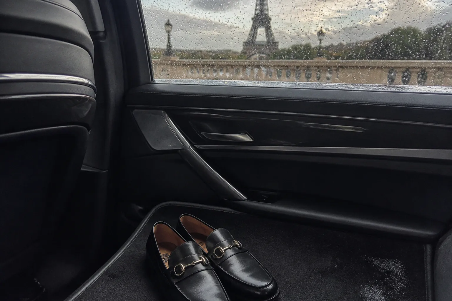 Conciergerie ou assistant personnel : que choisir à Paris ?